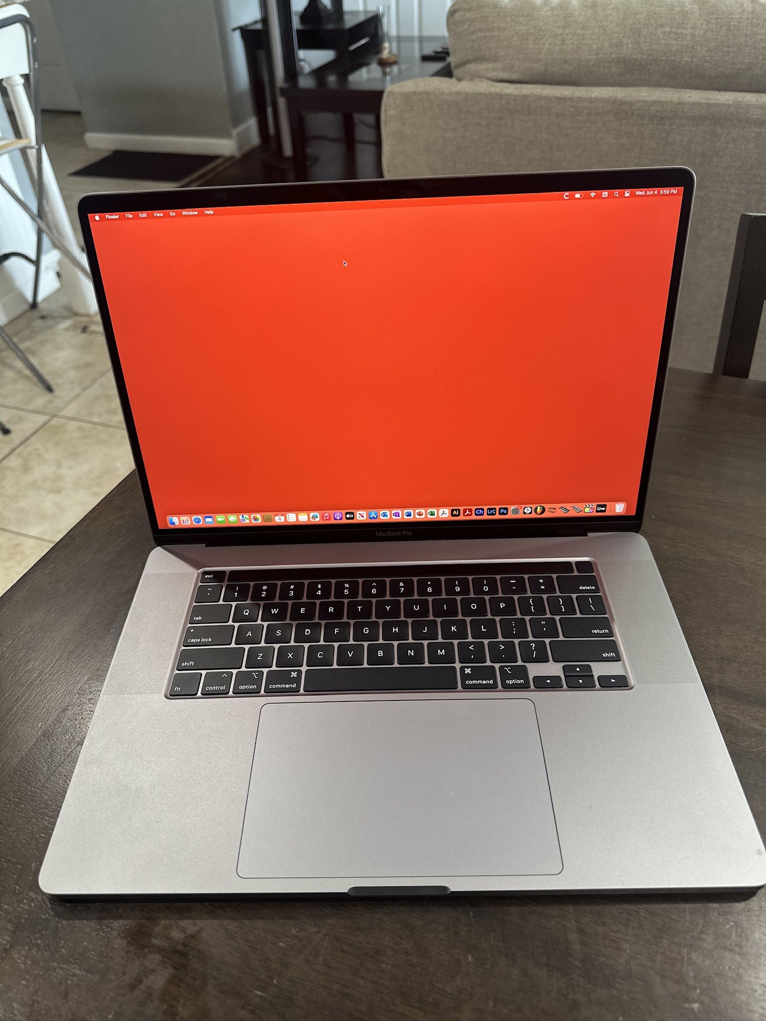 APPLE MACBOOK PRO 16” INTEL 6 CORE i7 16GB RAM 500GB SSD! LOADED!