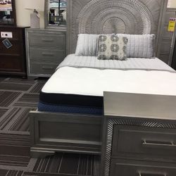 6 Piece Bedroom Furniture Set 
