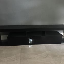 TV Stand / Media Console – Like New