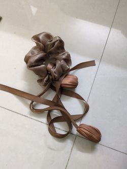 Scrunchies [T]