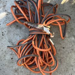 Ridgid 100 ft. 10/3 Heavy Duty Indoor/Outdoor SJTW Extension Cord with Lighted End.  