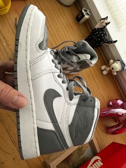Air Jordan 1 High OG "Stealth" - Size 5Y (Excellent Condition)