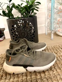Adidas men’s sneakers 7.5