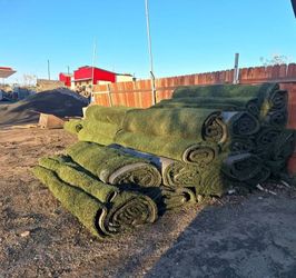 Synthetic Artificial Turf * USED*   PERRIS ♻️