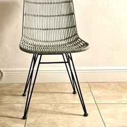 2 Rattan Chairs Light Gray