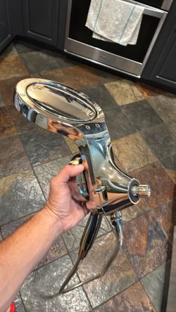 Delta showerhead with shower
