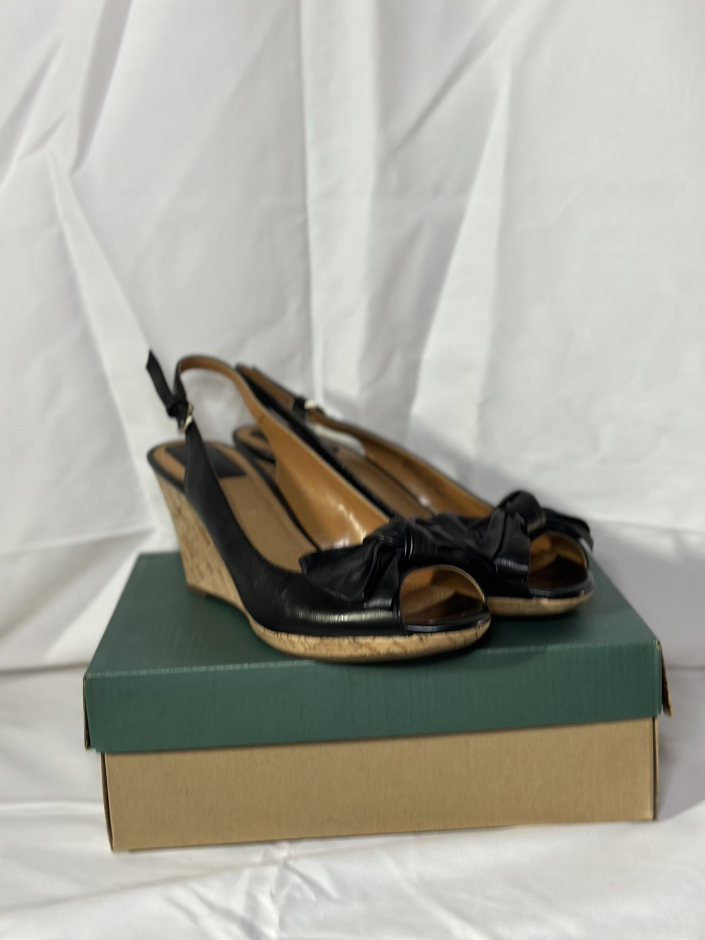 Clarks Bendables Black Leather Fiddle Bow Flats – Size 7.5