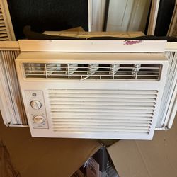 GE Air Conditioner