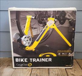 CycleOps Fluic Indoor Bike Trainer