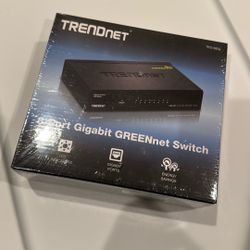8-port Gigabit Greennet Switch
