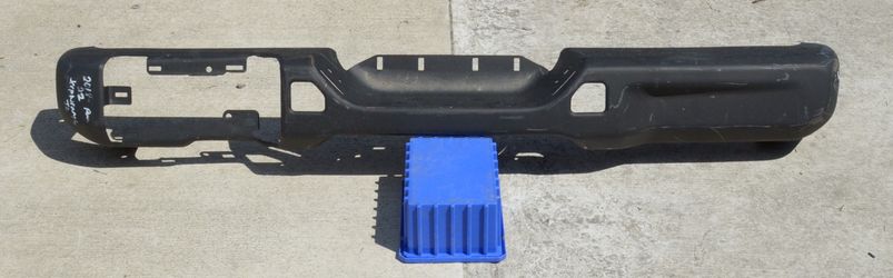USED REF#M039B || 2018-2024 JEEP WRANGLER || REAR METAL BUMPER