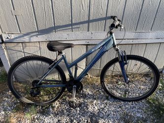 Schwinn Traverse Women’s Bike 26”