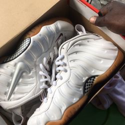 Whits Gucci Foam Posites Mint Condition Still