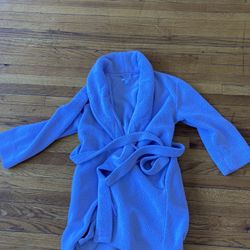 Beautiful Lavender Colored XL Bath Robe 
