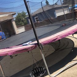 Trampoline 