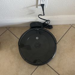 Roomba 694 (used Twice)