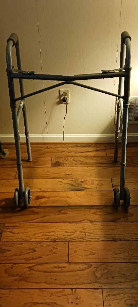Guardian Heavy Duty Walker