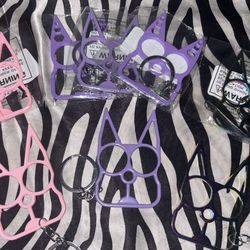 Keychain Knuckle Self defense Cat