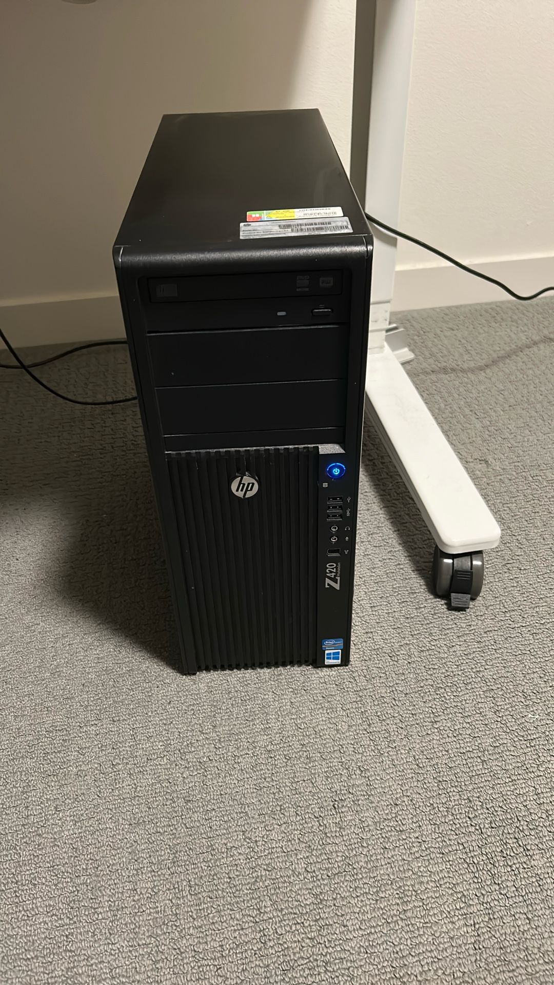 HP Z420 Workstation Xeon Quad Core 3.6GHz 32GB RAM SSD HD NVIDIA GTX 1050 Ti 4GB