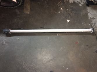 4ft Ceiling light $5
