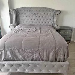 GREY VELVET BED W/ TALL HEADBOARD 🩶