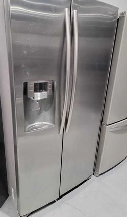 Samsung Side-by-Side Stainless Steel Refrigerator Fridge
