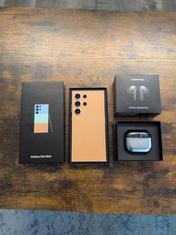 Samsung Galaxy S24 Ultra 512gb (Unlocked) with buds 3 pro