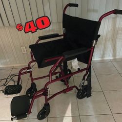 FOLDABLE WHEELCHAIR