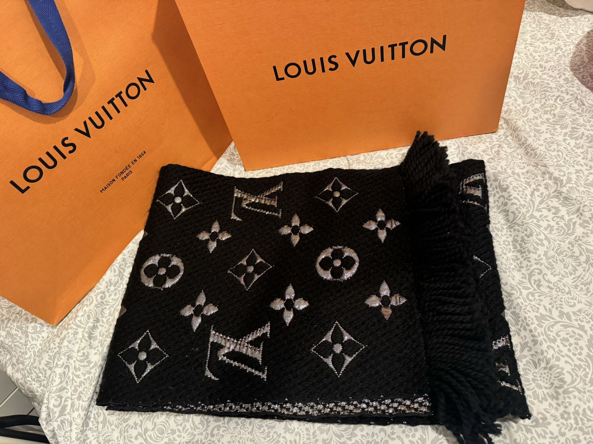 Louis Vuitton Scarf 