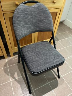 Padded Folding Chair Black Metal Frame