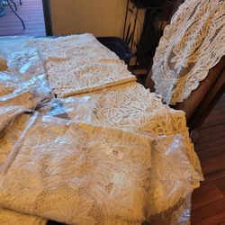 Runer Color Beige  $5  each Or 60 X $160