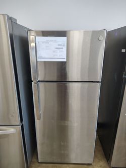 GE GIE17GSNRSS Stainless Steel Top-Freezer Refrigerator