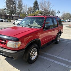 1999 Ford Explorer V6  Sport 2 door Automatic 