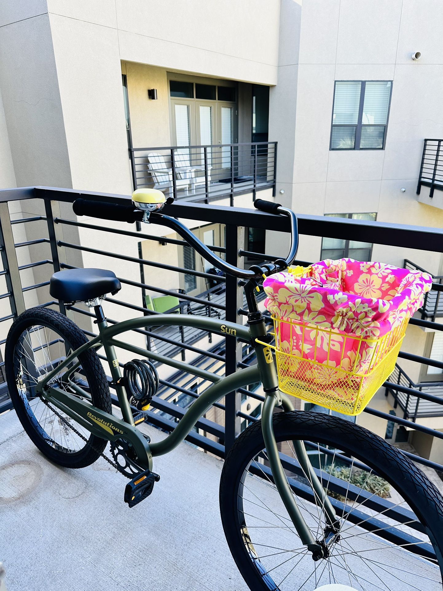 Sun Bicycles Revolution Beach Cruiser - Olive Green