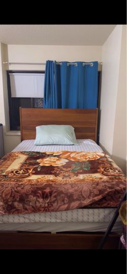 Full size bed