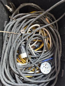 Floor sanding equipment