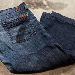 Size 29 / Seven Brand / Capri Style / Like NEW**