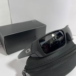 Oakley GASCAN sunglasses new in box prizmP