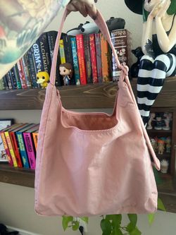 Baggu Nylon shoulder bag, UO Exclusive Rose Tan