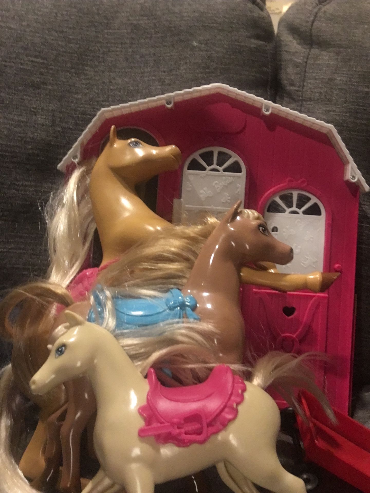 Barbie horse stable set