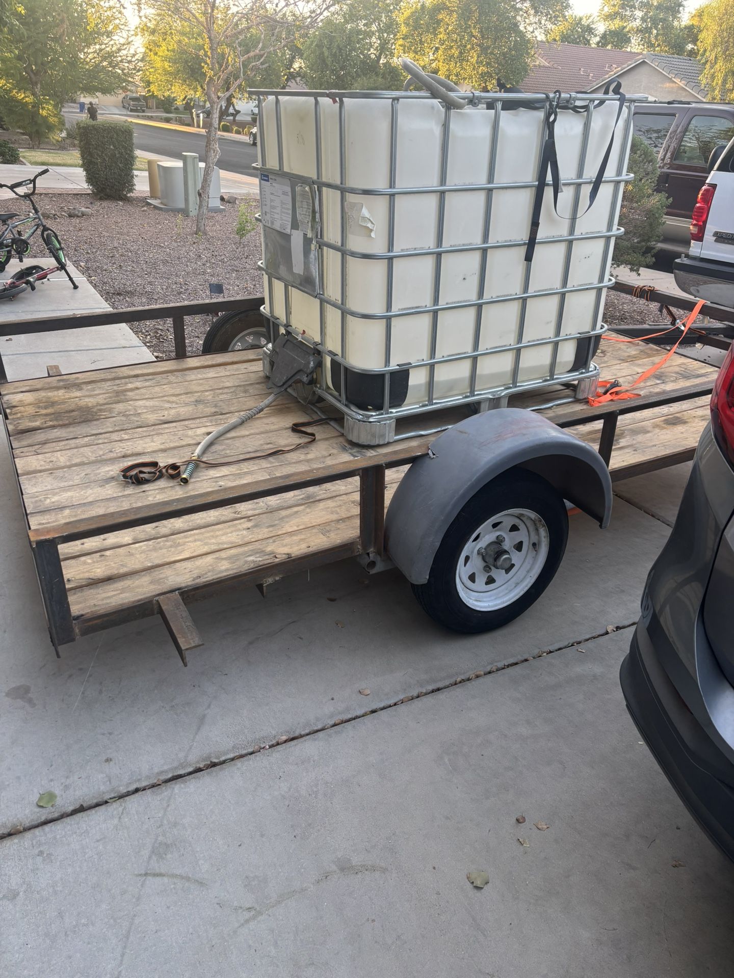 10 X 6 Trailer With 275 Gallon Water Tank And Generator