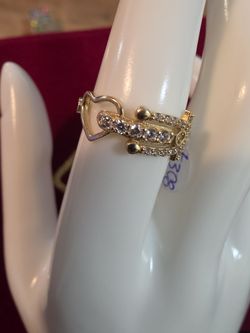 14k gold ring, size 7