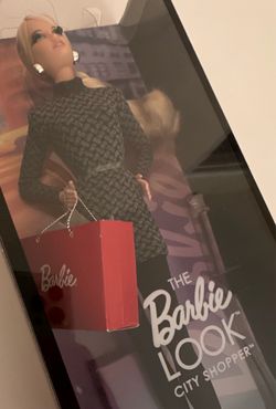 THE BARBIE LOOK - “CITY SHOPPER"