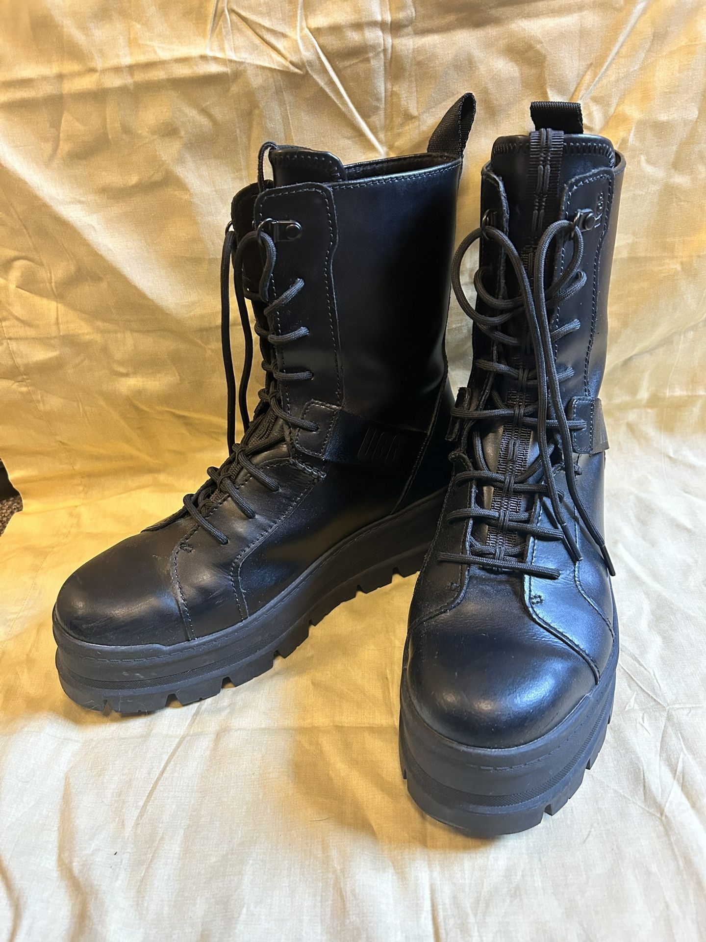UGG Combat Boots Ladies 9