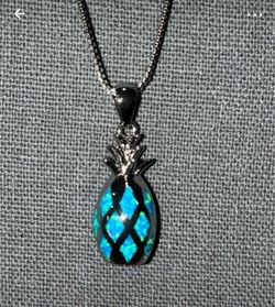 Brand new Popular Vintage BOHO Synthetic Blue Opal Pineapple Necklace
