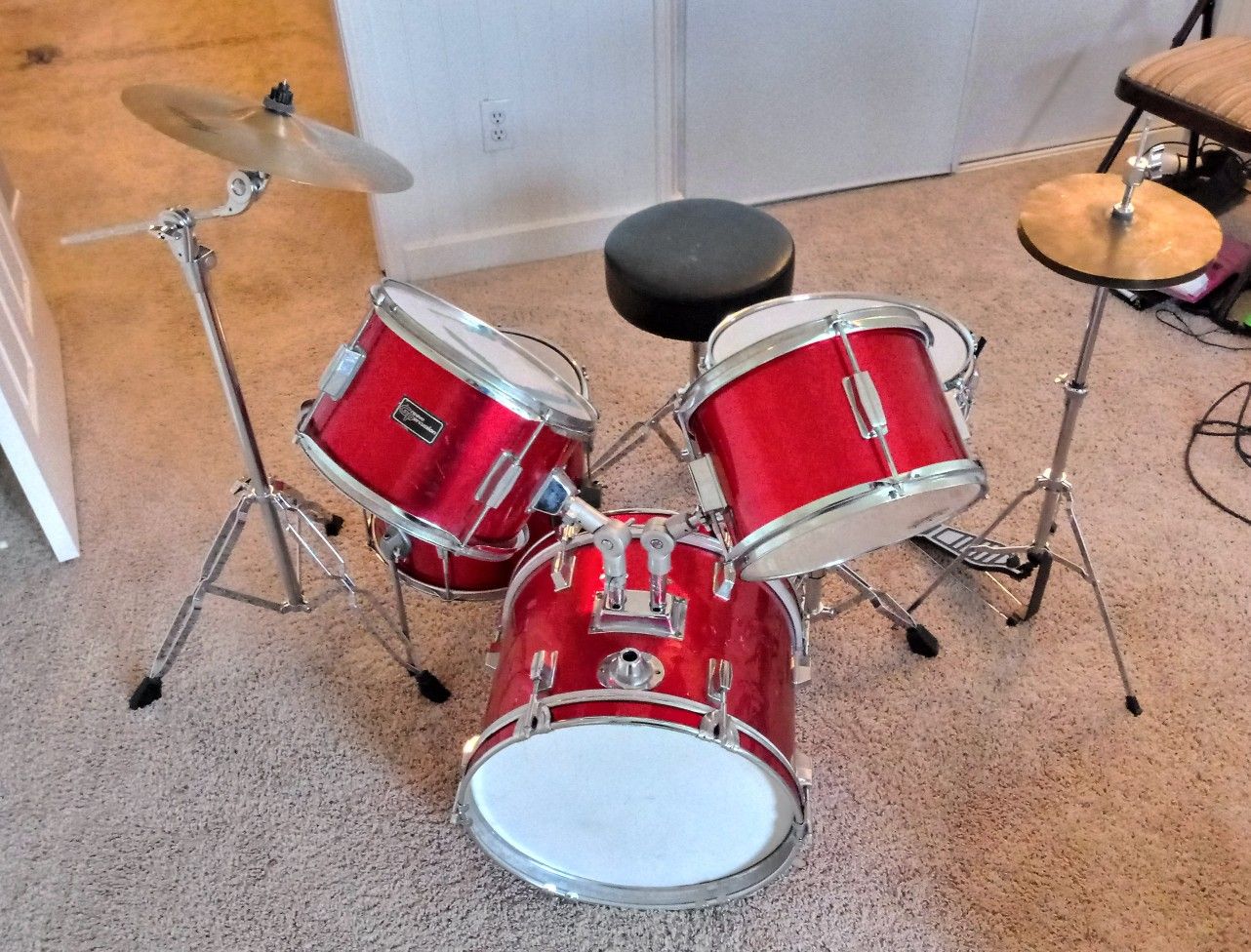 Groove Percussion Junior Drum Set - Kids 5-pc