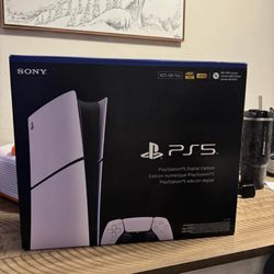 PlayStation 5 (white) 