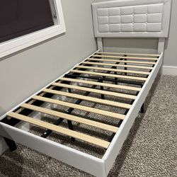 BRAND NEW TWIN SIZE BED FRAME 