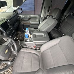 2020 Silverado Seats 