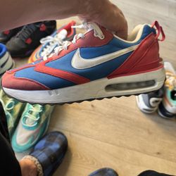 Nike Air Max Dawn Team Royal Red Size 11